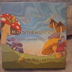 Lunar Beauty - Moonshroom Highlighter Palette